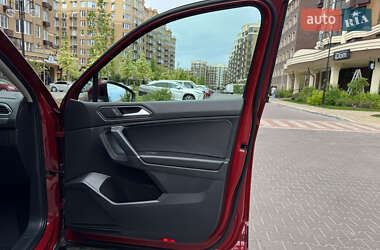 Внедорожник / Кроссовер Volkswagen Tiguan 2019 в 
