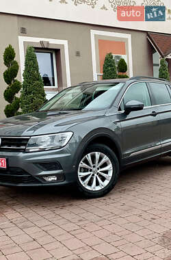 Внедорожник / Кроссовер Volkswagen Tiguan 2017 в Стрые