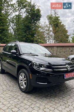 Позашляховик / Кросовер Volkswagen Tiguan 2016 в Чернівцях