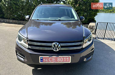 Внедорожник / Кроссовер Volkswagen Tiguan 2015 в Кропивницком
