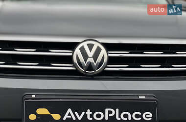 Внедорожник / Кроссовер Volkswagen Tiguan 2020 в 