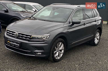 Внедорожник / Кроссовер Volkswagen Tiguan 2020 в 
