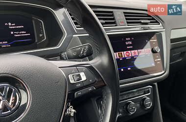Внедорожник / Кроссовер Volkswagen Tiguan 2020 в 