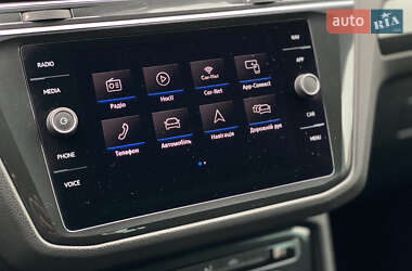 Внедорожник / Кроссовер Volkswagen Tiguan 2020 в 