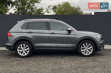 Внедорожник / Кроссовер Volkswagen Tiguan 2020 в 