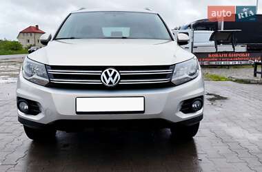 Позашляховик / Кросовер Volkswagen Tiguan 2014 в 