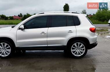 Позашляховик / Кросовер Volkswagen Tiguan 2014 в 