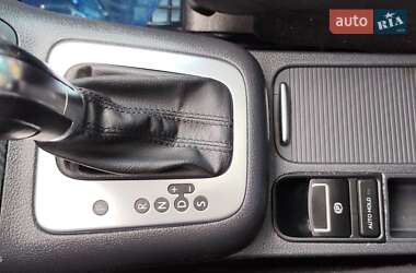 Позашляховик / Кросовер Volkswagen Tiguan 2014 в 