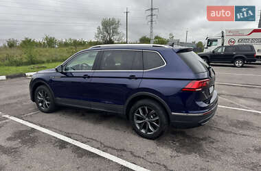 Внедорожник / Кроссовер Volkswagen Tiguan 2022 в 