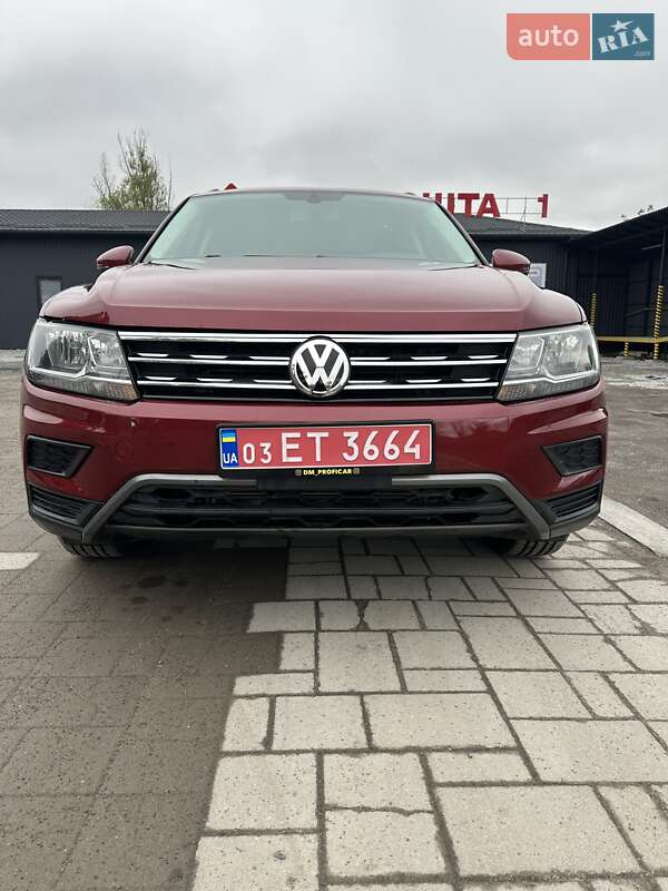 Позашляховик / Кросовер Volkswagen Tiguan 2020 в 