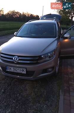 Внедорожник / Кроссовер Volkswagen Tiguan 2013 в Ровно