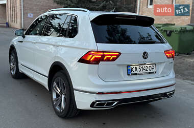 Позашляховик / Кросовер Volkswagen Tiguan 2023 в 