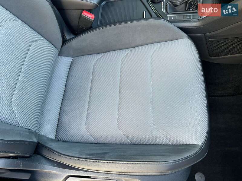 Внедорожник / Кроссовер Volkswagen Tiguan 2020 в Ужгороде