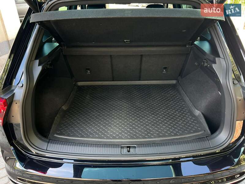 Внедорожник / Кроссовер Volkswagen Tiguan 2020 в Ужгороде
