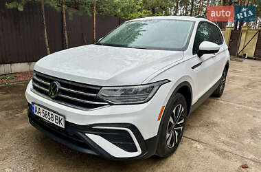 Позашляховик / Кросовер Volkswagen Tiguan 2021 в Києві