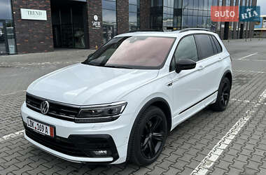 Внедорожник / Кроссовер Volkswagen Tiguan 2020 в 