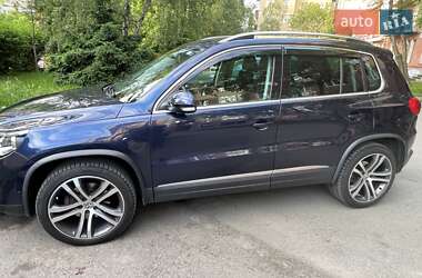 Позашляховик / Кросовер Volkswagen Tiguan 2011 в Івано-Франківську