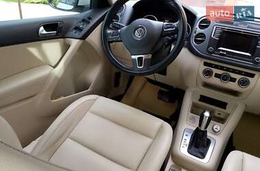 Внедорожник / Кроссовер Volkswagen Tiguan 2016 в 