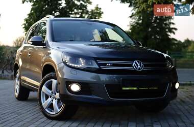 Позашляховик / Кросовер Volkswagen Tiguan 2014 в 