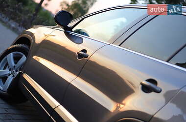 Позашляховик / Кросовер Volkswagen Tiguan 2014 в 