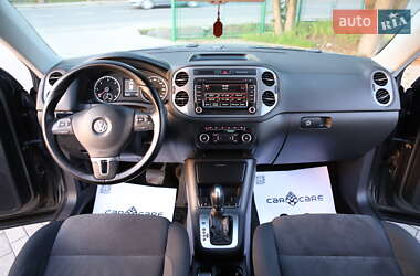 Позашляховик / Кросовер Volkswagen Tiguan 2014 в 