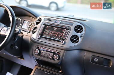 Позашляховик / Кросовер Volkswagen Tiguan 2014 в 