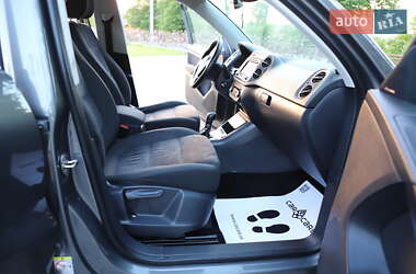 Позашляховик / Кросовер Volkswagen Tiguan 2014 в 