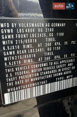 Позашляховик / Кросовер Volkswagen Tiguan 2012 в 