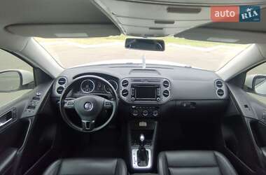 Внедорожник / Кроссовер Volkswagen Tiguan 2013 в 