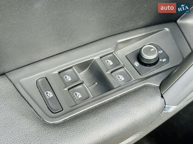 Внедорожник / Кроссовер Volkswagen Tiguan 2018 в Харькове