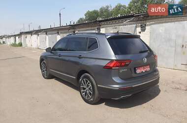 Внедорожник / Кроссовер Volkswagen Tiguan 2020 в 