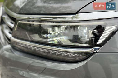 Внедорожник / Кроссовер Volkswagen Tiguan 2016 в 