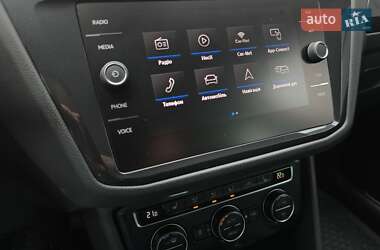 Внедорожник / Кроссовер Volkswagen Tiguan 2020 в 