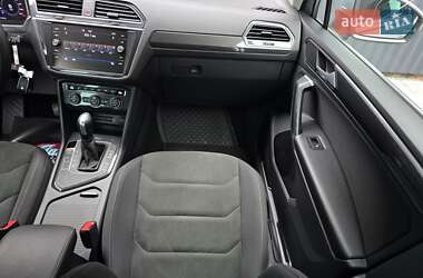 Внедорожник / Кроссовер Volkswagen Tiguan 2020 в 
