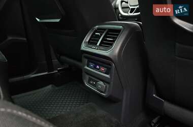 Внедорожник / Кроссовер Volkswagen Tiguan 2020 в 