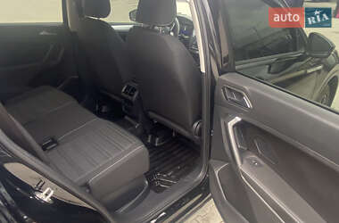 Внедорожник / Кроссовер Volkswagen Tiguan 2023 в 