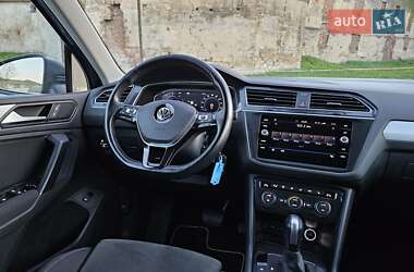 Позашляховик / Кросовер Volkswagen Tiguan 2020 в 