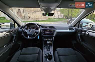 Позашляховик / Кросовер Volkswagen Tiguan 2020 в 