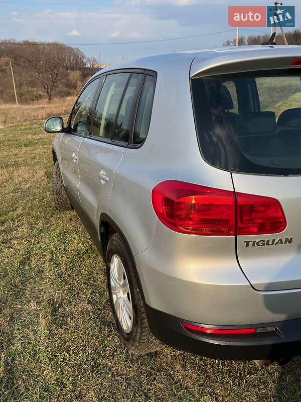 Внедорожник / Кроссовер Volkswagen Tiguan 2011 в Полтаве фото 9 Внедорожник / Кроссовер Volkswagen Tiguan 2011 в Полтаве