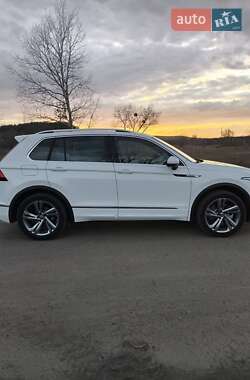 Внедорожник / Кроссовер Volkswagen Tiguan 2023 в Киеве