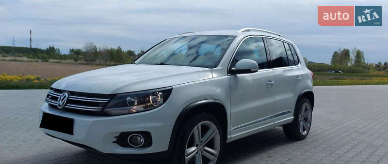 Внедорожник / Кроссовер Volkswagen Tiguan 2016 в 