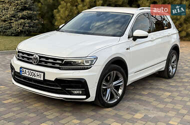Внедорожник / Кроссовер Volkswagen Tiguan 2020 в 