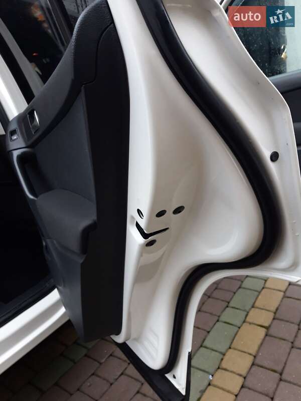 Внедорожник / Кроссовер Volkswagen Tiguan 2011 в Иршаве фото 8 Внедорожник / Кроссовер Volkswagen Tiguan 2011 в Иршаве