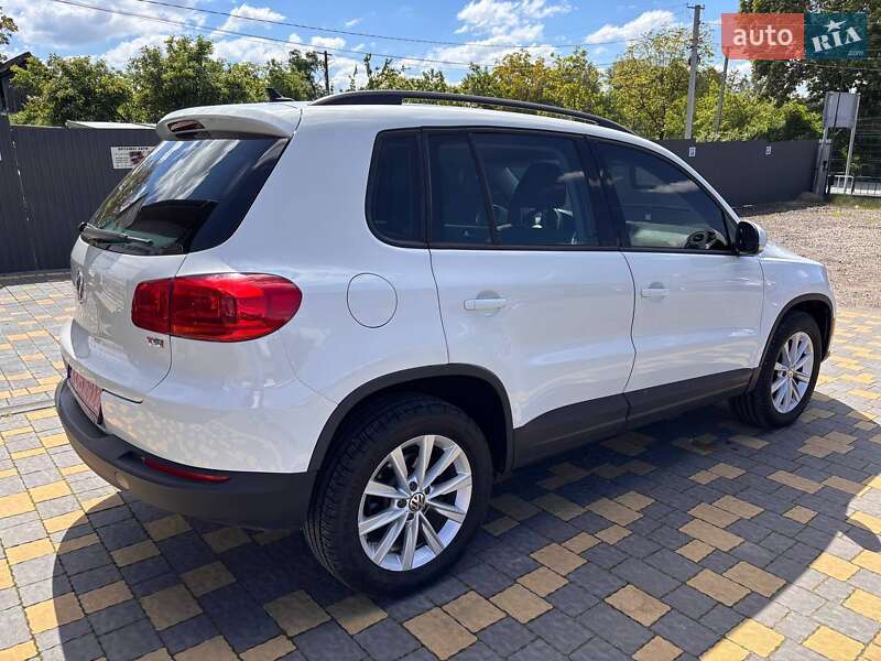 Позашляховик / Кросовер Volkswagen Tiguan 2017 в Львові