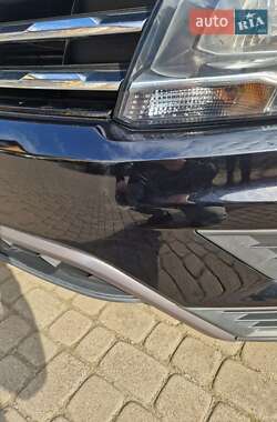 Внедорожник / Кроссовер Volkswagen Tiguan 2019 в 