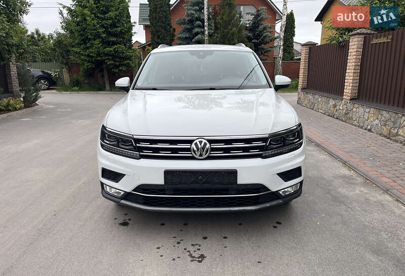 Внедорожник / Кроссовер Volkswagen Tiguan 2017 в Виннице