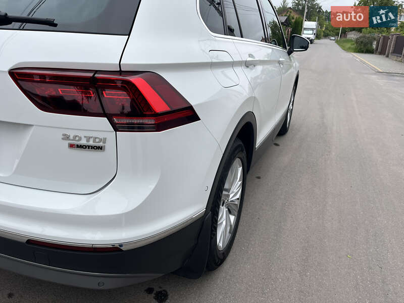 Внедорожник / Кроссовер Volkswagen Tiguan 2017 в Виннице