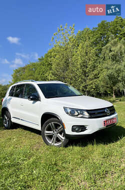 Позашляховик / Кросовер Volkswagen Tiguan 2016 в Вижниці