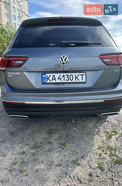 Внедорожник / Кроссовер Volkswagen Tiguan 2018 в 