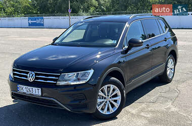 Позашляховик / Кросовер Volkswagen Tiguan 2021 в Києві